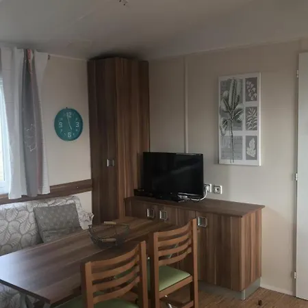 مكان تخييم Mobil Montmartin-sur-Mer