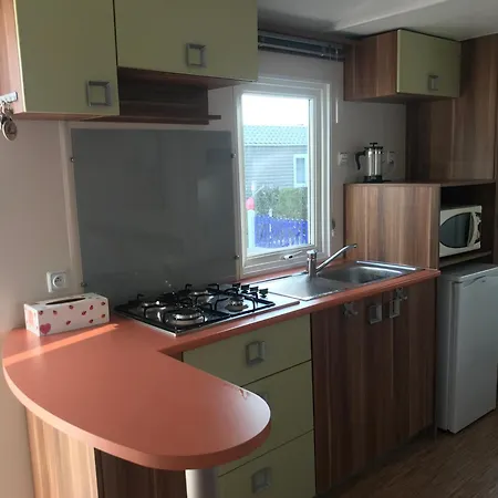 Mobil مكان تخييم Montmartin-sur-Mer
